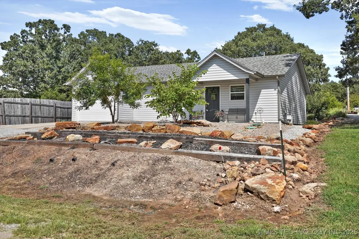 126 Maple Circle, Sand Springs, OK 74063 - Image #1