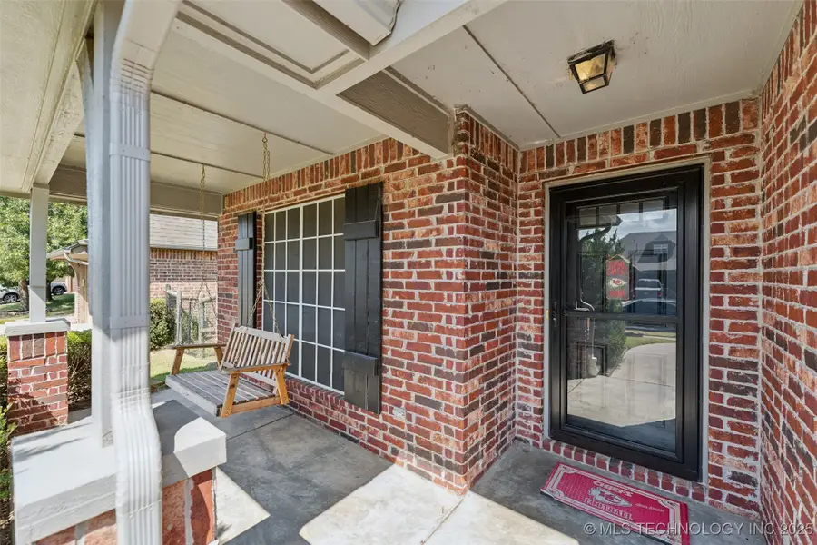 10541 N 117th East Avenue, Owasso, OK 74055 - Image #2