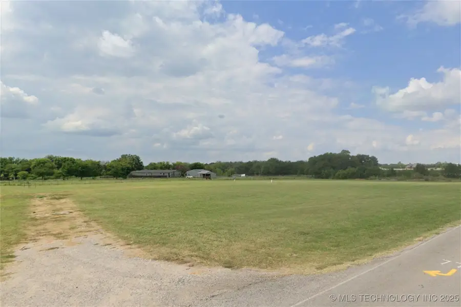 18020 S Peoria Avenue, Mounds, OK 74047 - Image #3