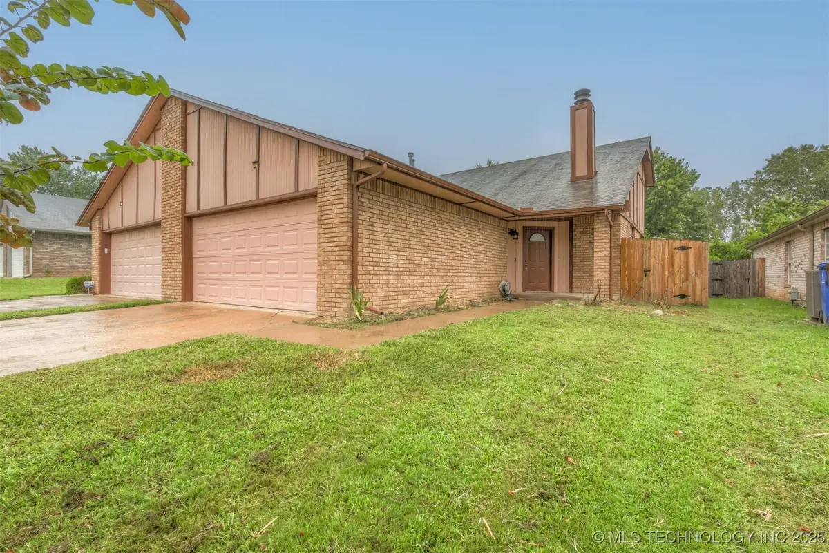 4723 S Ironwood Avenue, Broken Arrow, OK 74011 - #1