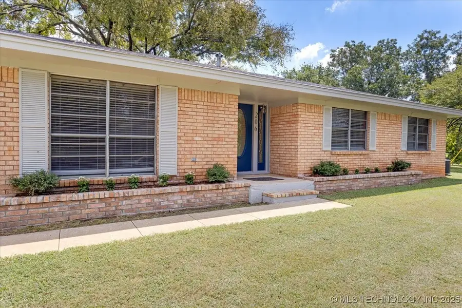 206 Main Street, South Bryan, OK 74747 - Image #2