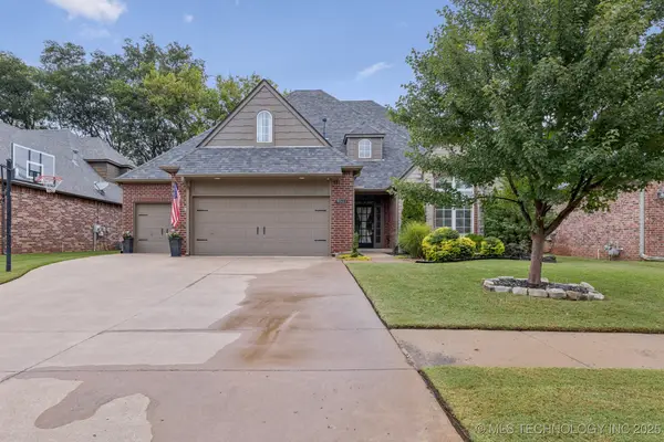 9521 E 117th Street S, Bixby, OK 74008