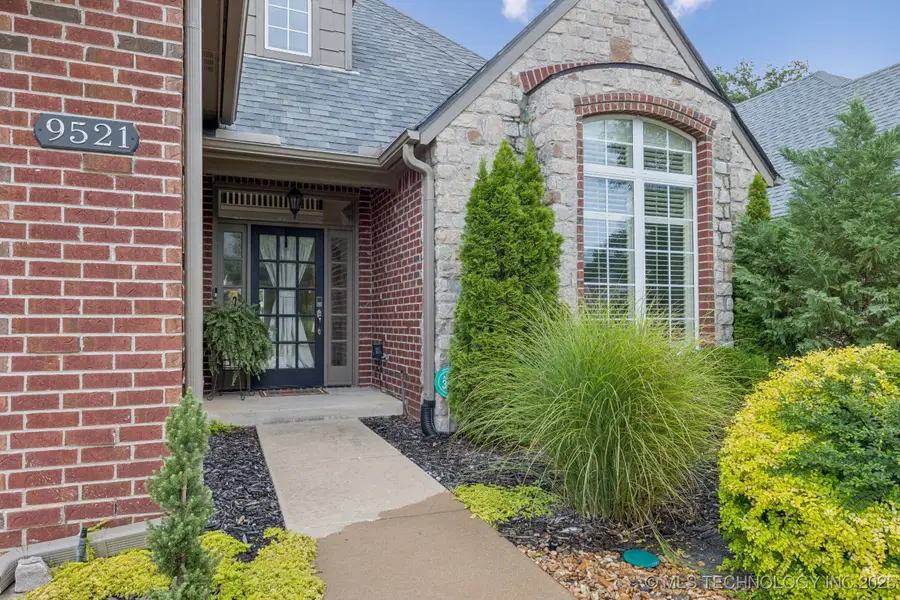 9521 E 117th Street S, Bixby, OK 74008 - Image #2