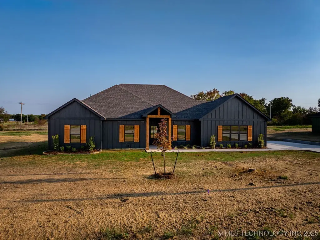 13183 Whimsical Lane, Kingston, OK 73439 - Image #1