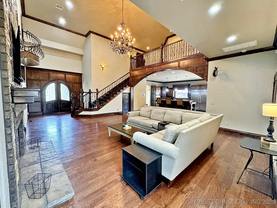 21149 S Highway View Drive, Tahlequah, OK 74464 - Image #2