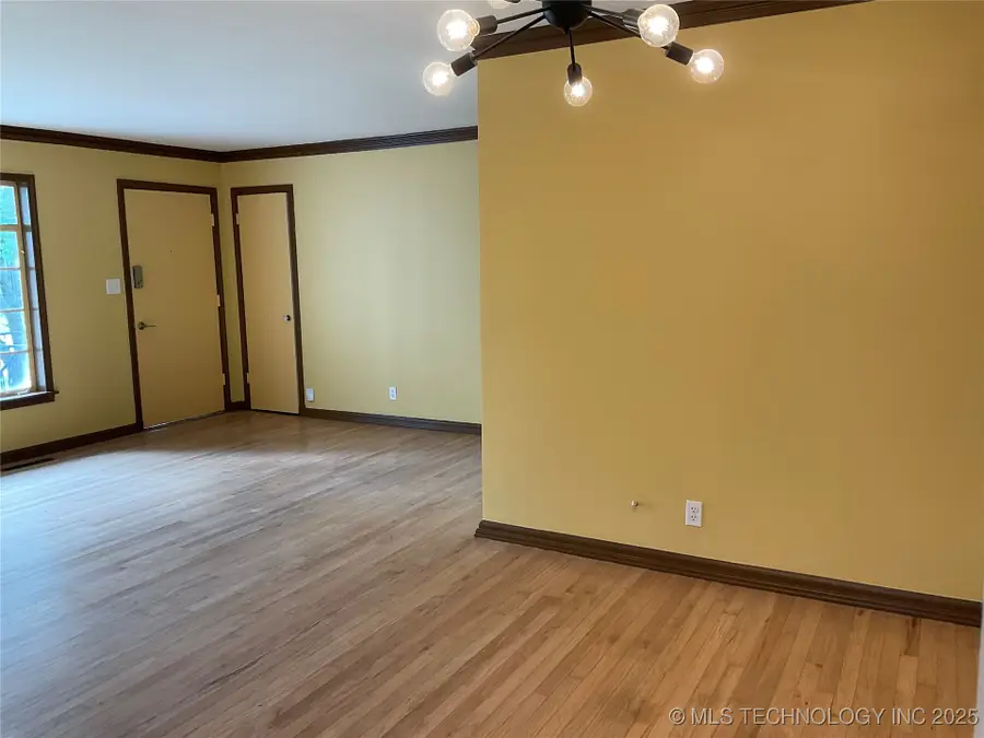 2658 S Winston Avenue, Tulsa, OK 74114 - #2