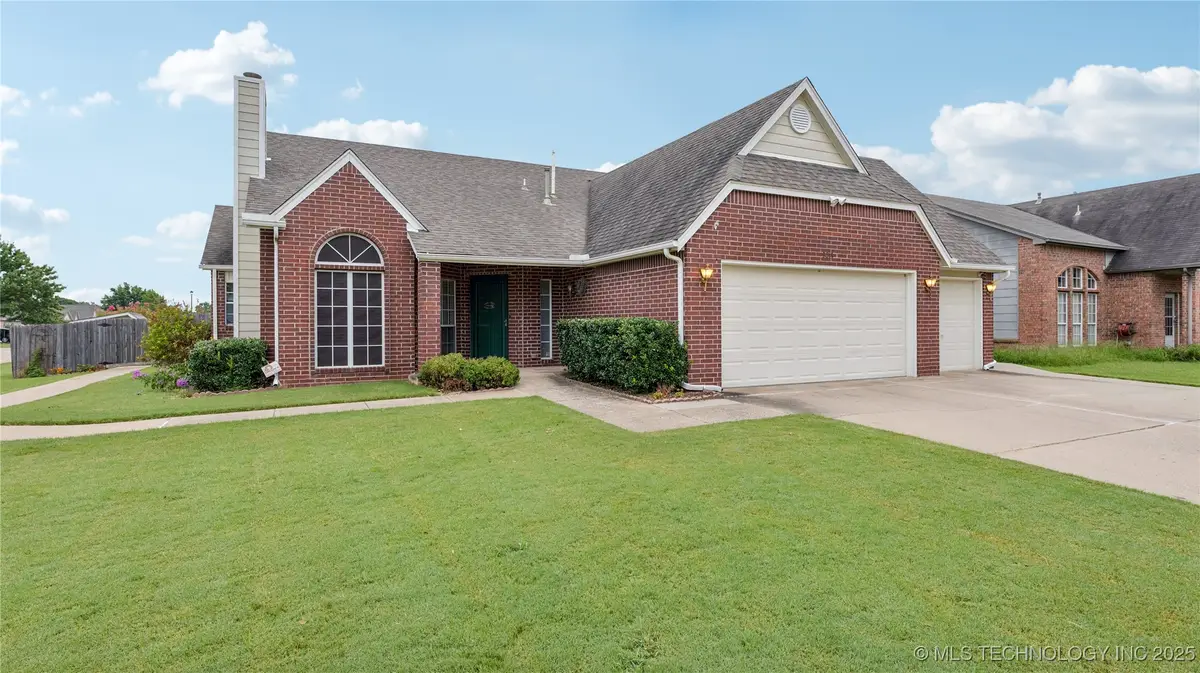 3813 S 196th East Avenue, Broken Arrow, OK 74014 - Image #1