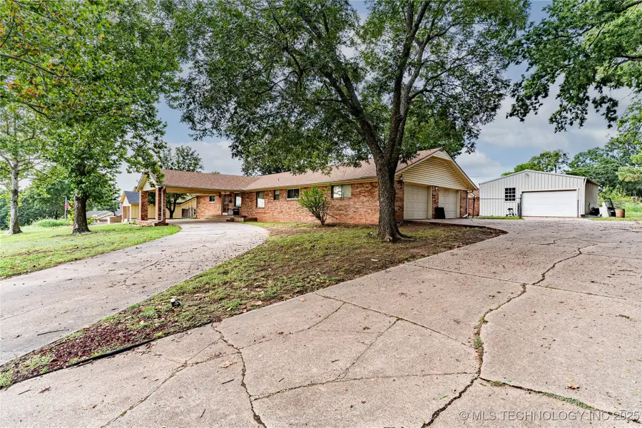 551 W 10th Avenue, Bristow, OK 74010 - Image #2