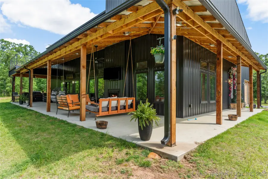 8562 Adams Creek Road, Beggs, OK 74421 - Image #3