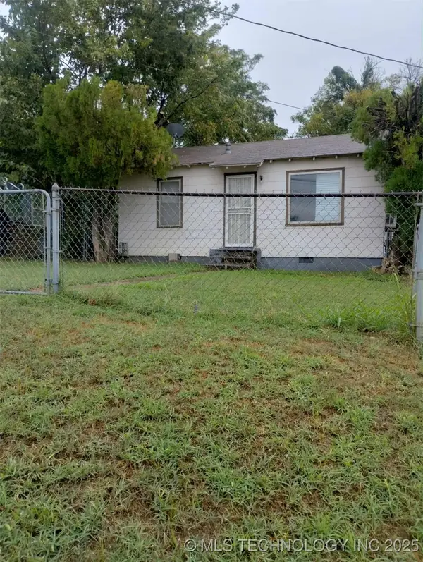 1008 E King Place, Tulsa, OK 74106