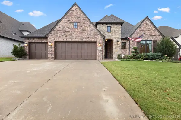 8723 S Phoenix Place W, Tulsa, OK 74132