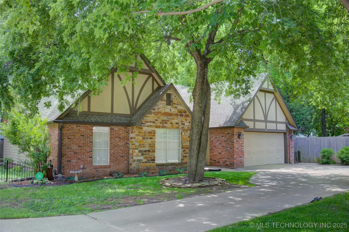 5512 S Columbia Court, Tulsa, OK 74105 - Image #1