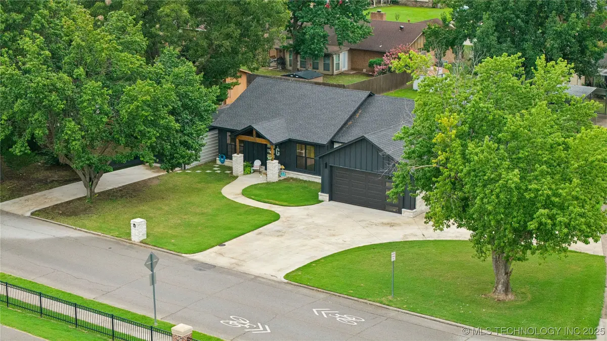 1609 Lahoma Drive, Pryor, OK 74361 - Image #1