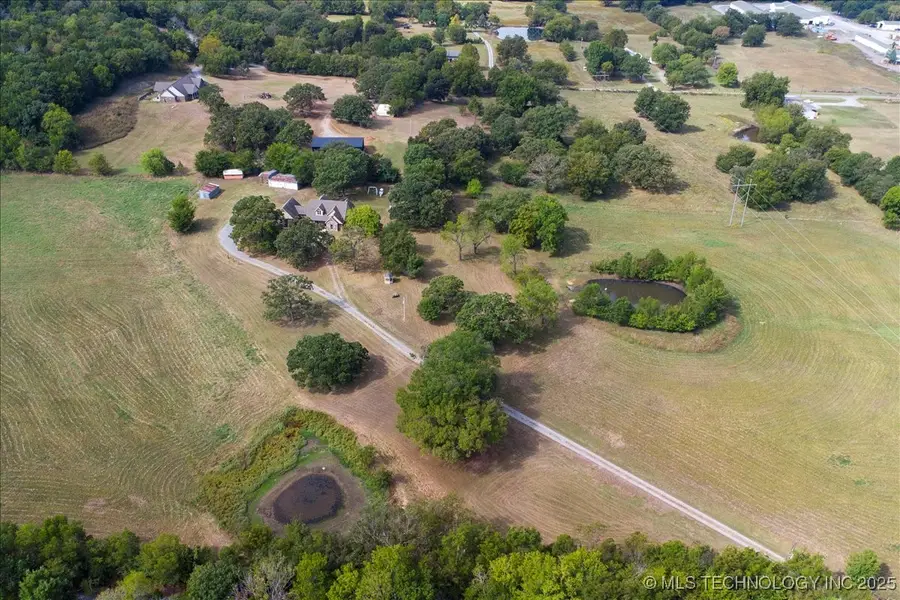 121 Quanah Road, Fort Gibson, OK 74434 - Image #3