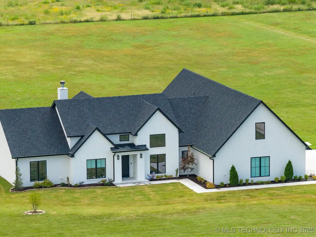 397911 W 2400 Road, Bartlesville, OK 74006 - Image #1