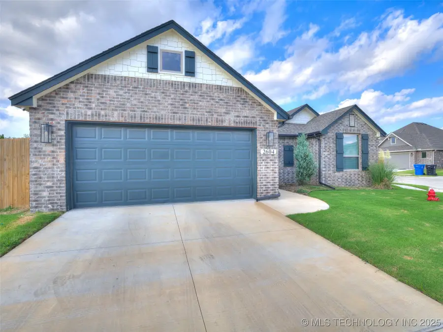 2604 W Norman Street, Broken Arrow, OK 74012 - #2