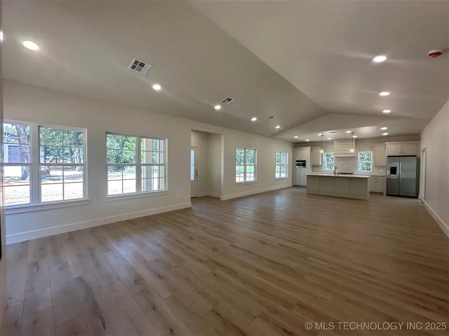 12195 Longboard Loop, Kingston, OK 73439 - Image #3