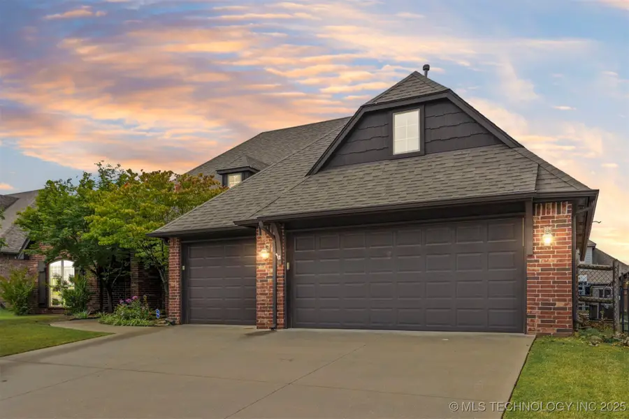 9408 N 96th East Avenue, Owasso, OK 74055 - Image #2