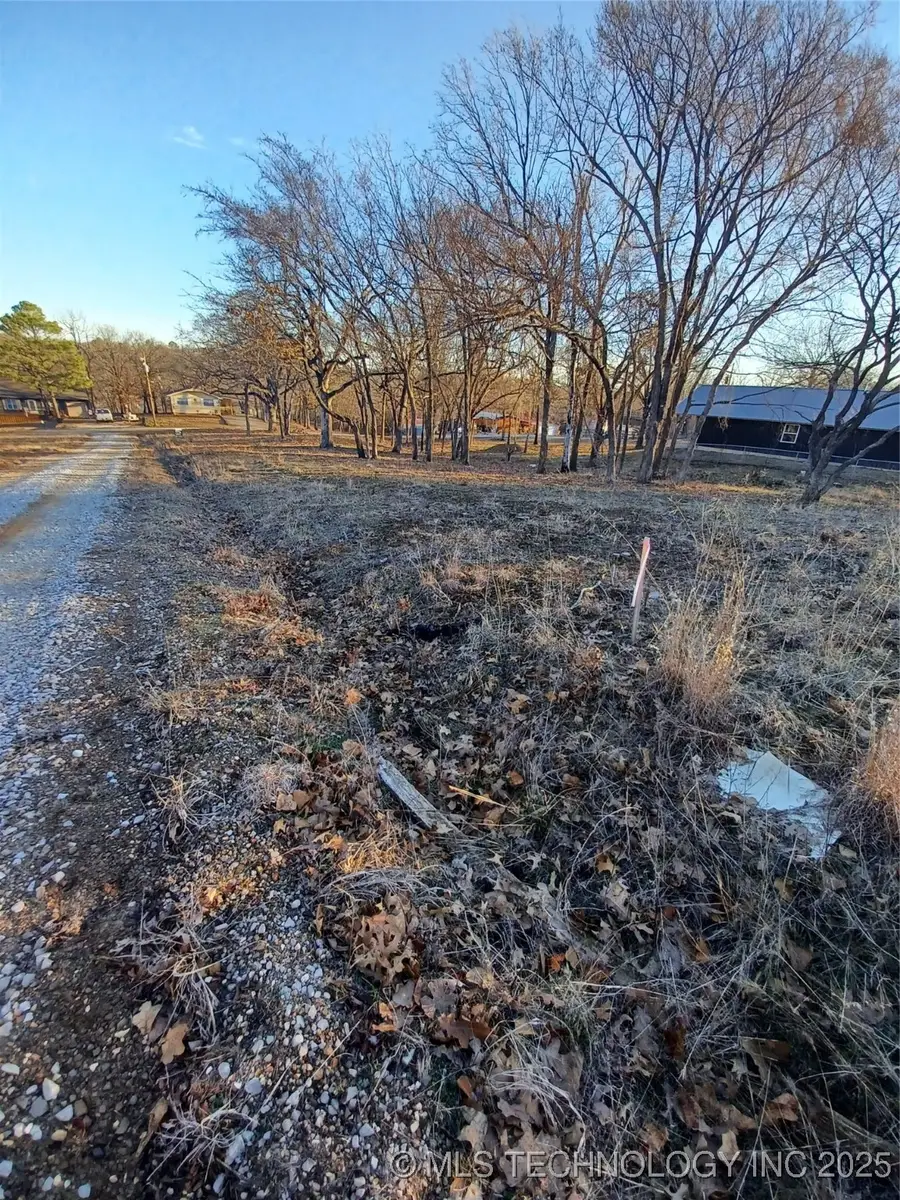 Flounder, Checotah, OK 74426 - Image #3