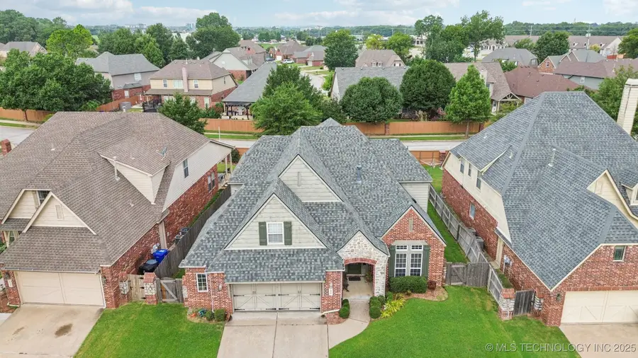 808 S Butternut Avenue, Broken Arrow, OK 74012 - Image #2