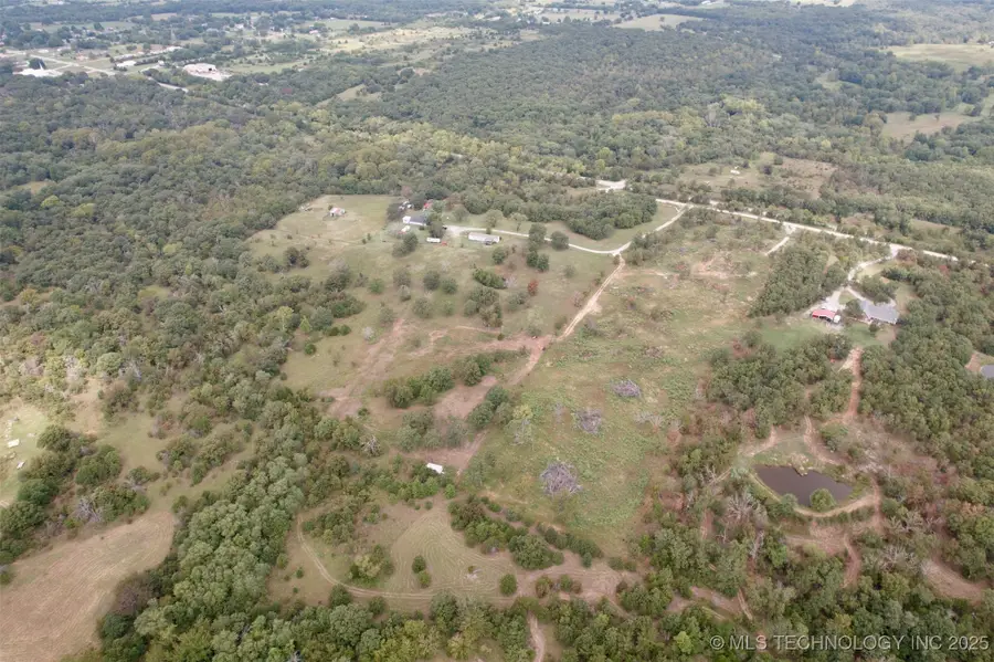 801500000 Valley View Drive, Beggs, OK 74421 - Image #2