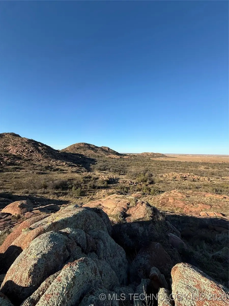 20826 E County Road 1470, Lone Wolf, OK 73655 - Image #3