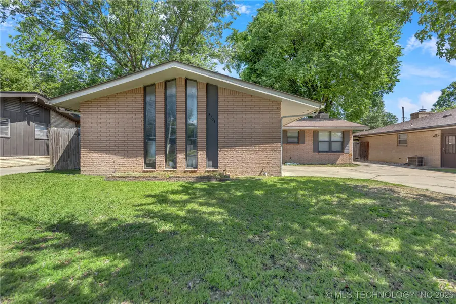 8703 E 29th Street, Tulsa, OK 74129 - #2