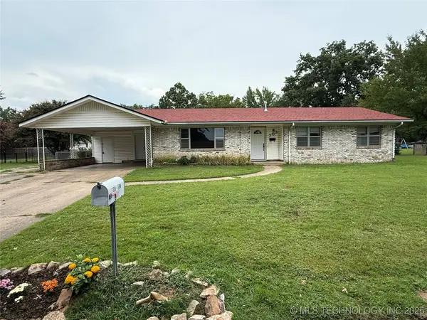 703 E Ida Avenue, Sallisaw, OK 74955