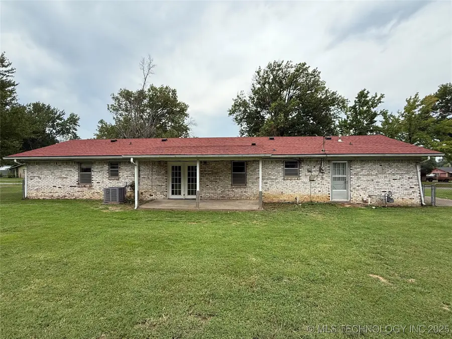 703 E Ida Avenue, Sallisaw, OK 74955 - Image #3