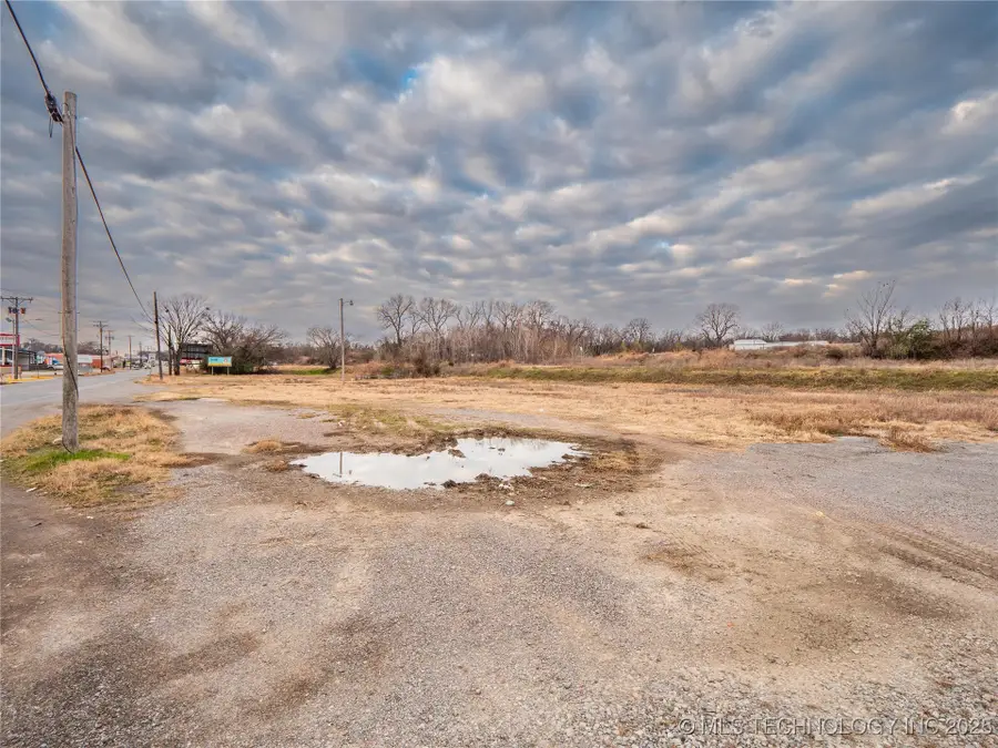 1099 N Main, McAlester, OK 74501 - Image #3