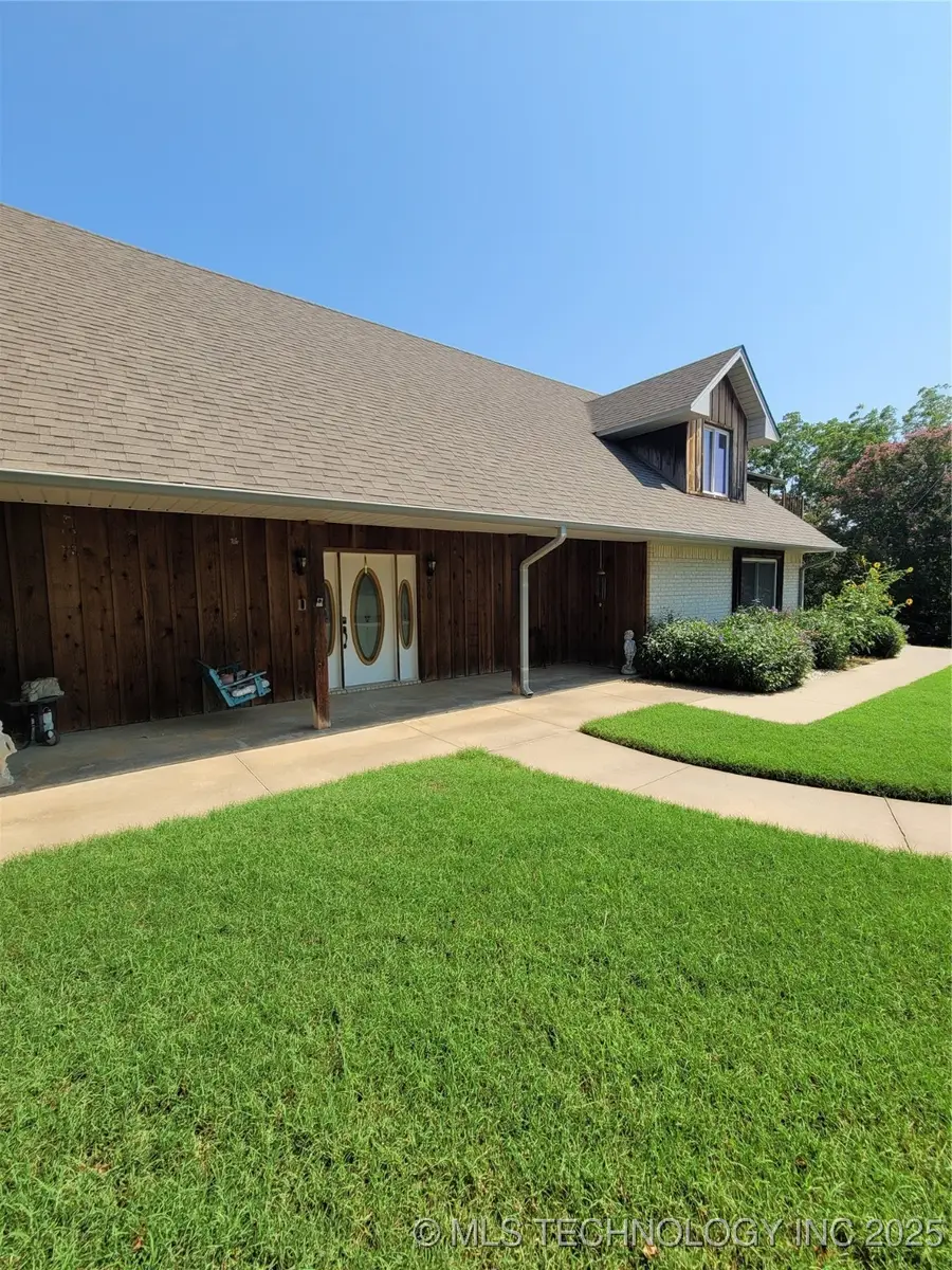 700 N Maytubby Street, Kingston, OK 73439 - Image #2