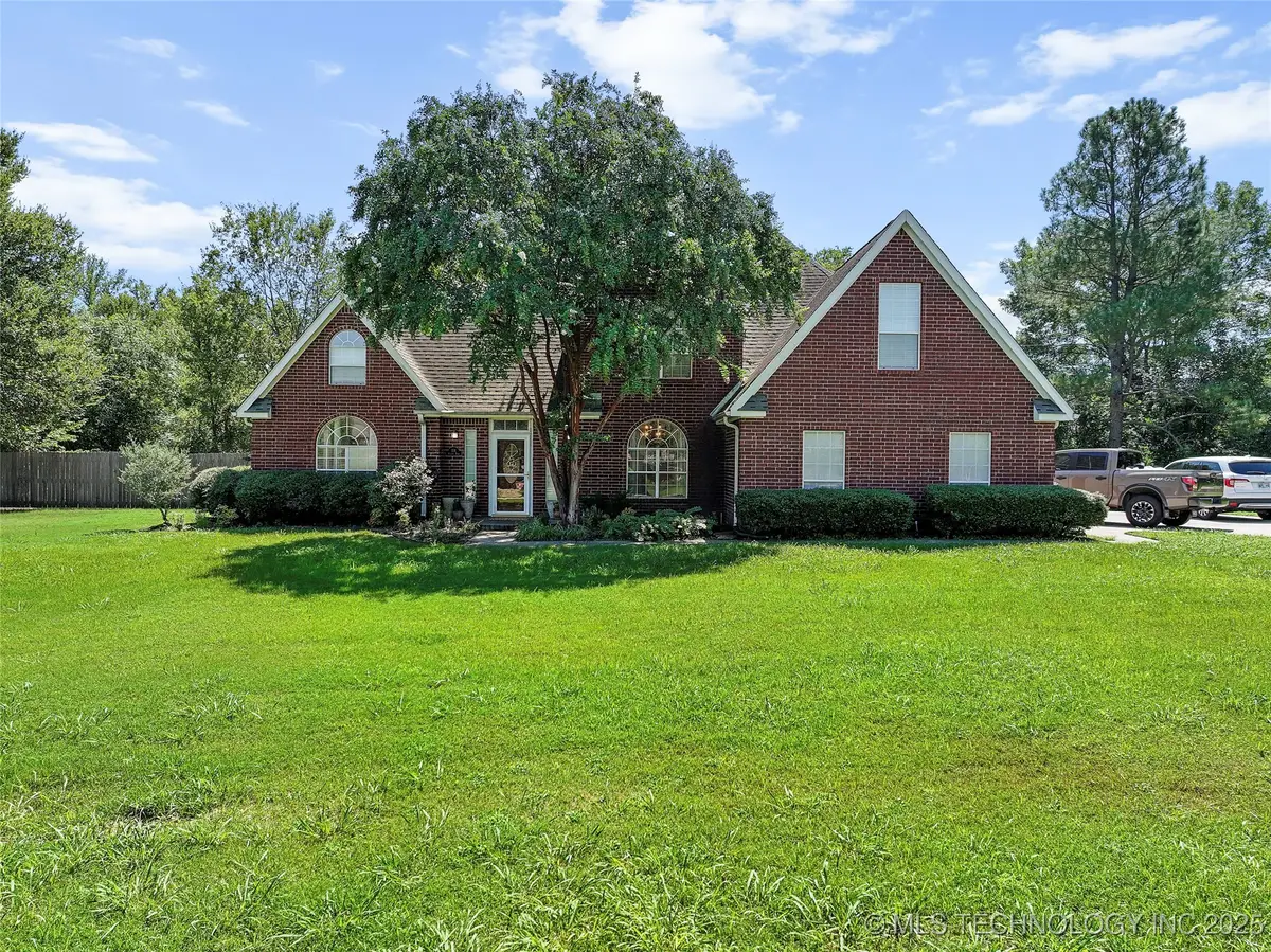 114 Meadow Road, Ardmore, OK 73401 - Image #1