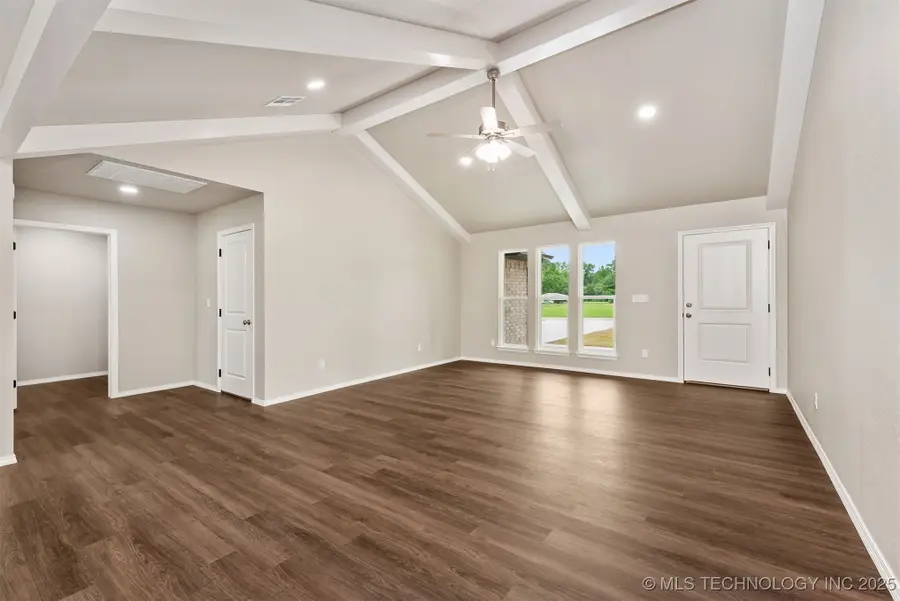 73055 S 262nd Road, Wagoner, OK 74467 - Image #2