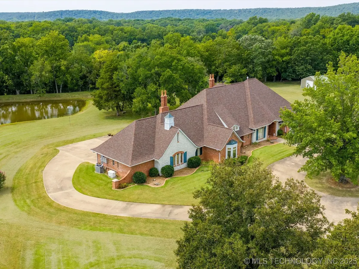 4015 Silver Lake Road, Bartlesville, OK 74006 - Image #1