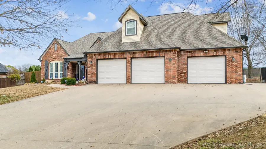 3203 Callaway Drive, Claremore, OK 74019 - Image #2