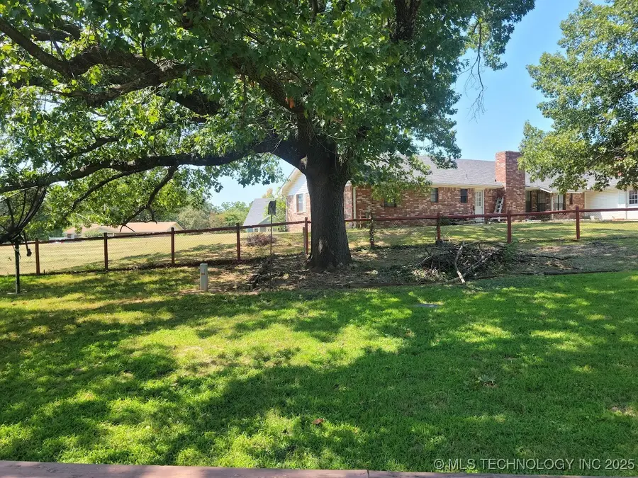 1781 E Mcgill, Eufaula, OK 74432 - Image #2