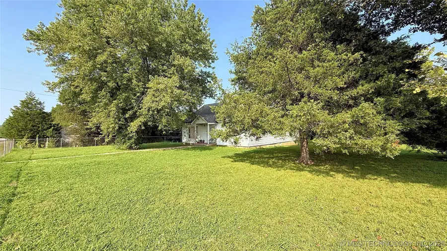 210 N Birch Street, Hulbert, OK 74441 - Image #3