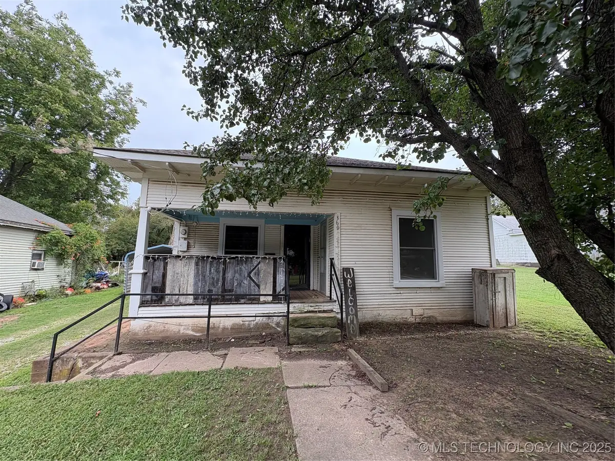 360 N B Street, Yale, OK 74085 - Image #1