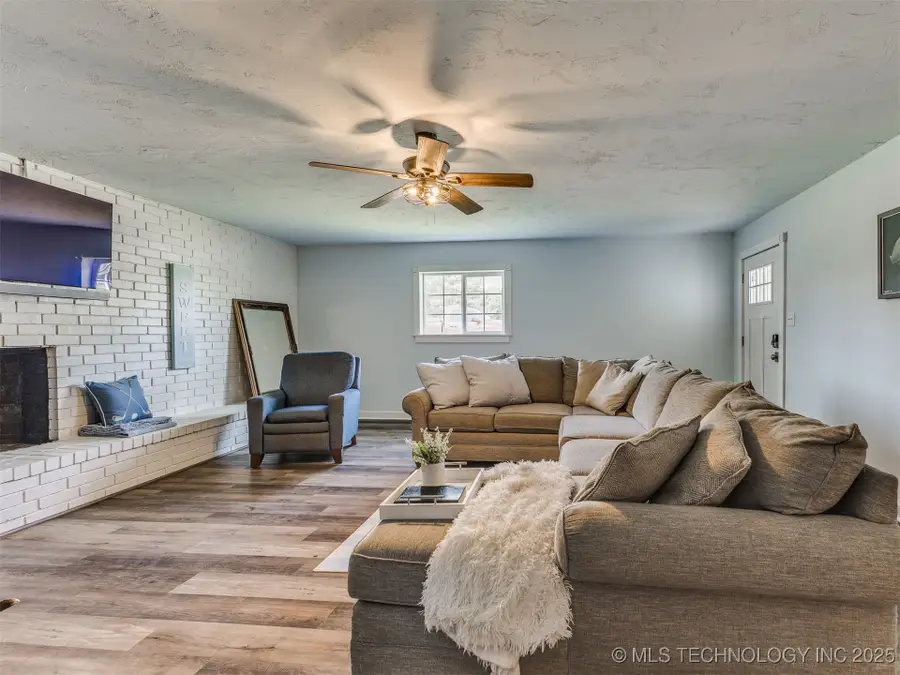 2020 E Eseco Road, Cushing, OK 74023 - Image #2