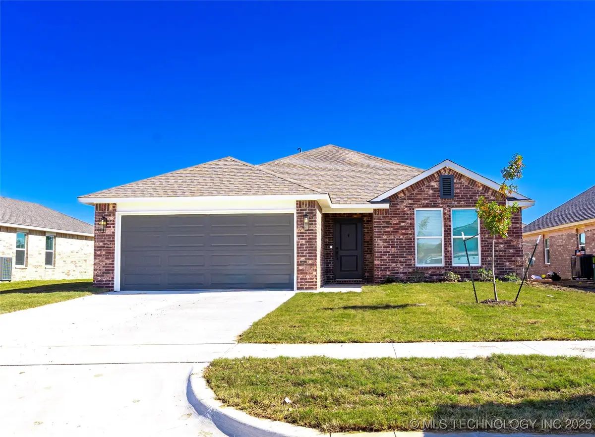 111 S 26th Street, Collinsville, OK 74021 - Image #1