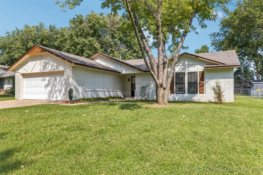 1112 W 20th Street, Claremore, OK 74017 - Image #2