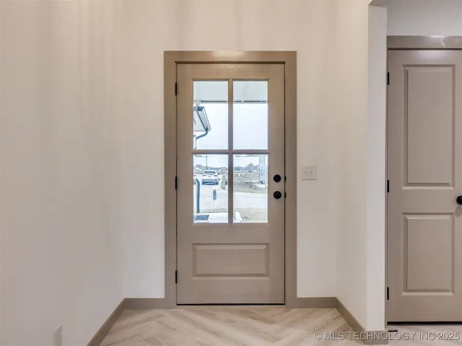 3381 E 153rd Street S, Bixby, OK 74008 - Image #3