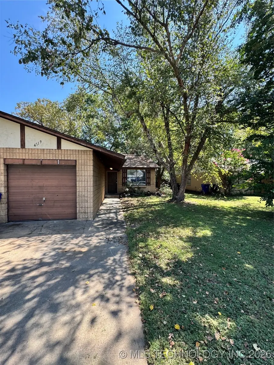 4517 S Gum Avenue, Broken Arrow, OK 74011 - Image #2