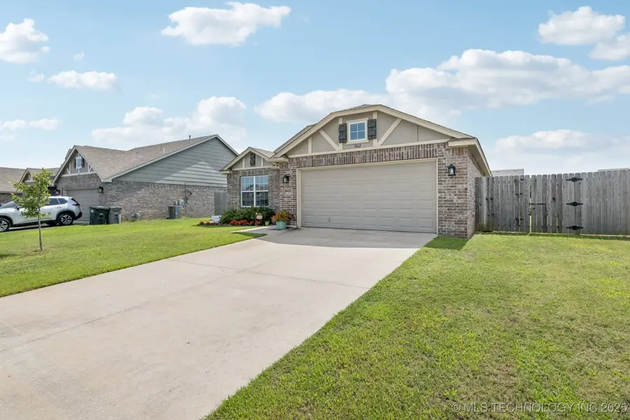 3662 E 144th Street S, Bixby, OK 74008 - Image #2