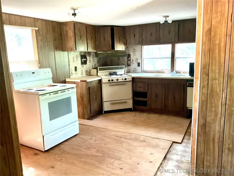 8108 Taylor Creek Road, Kingston, OK 73439 - Image #3