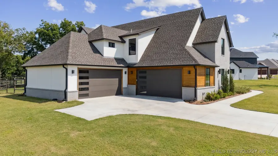 6543 N Blue Sage Drive, Owasso, OK 74055 - Image #3