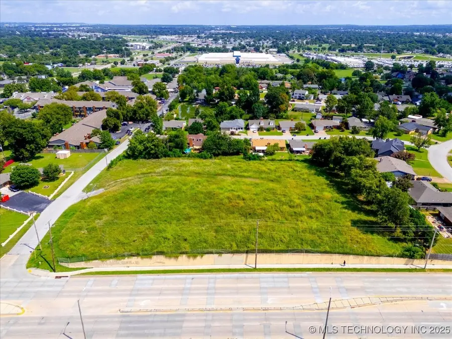 2215 S Memorial Drive, Tulsa, OK 74129 - Image #3