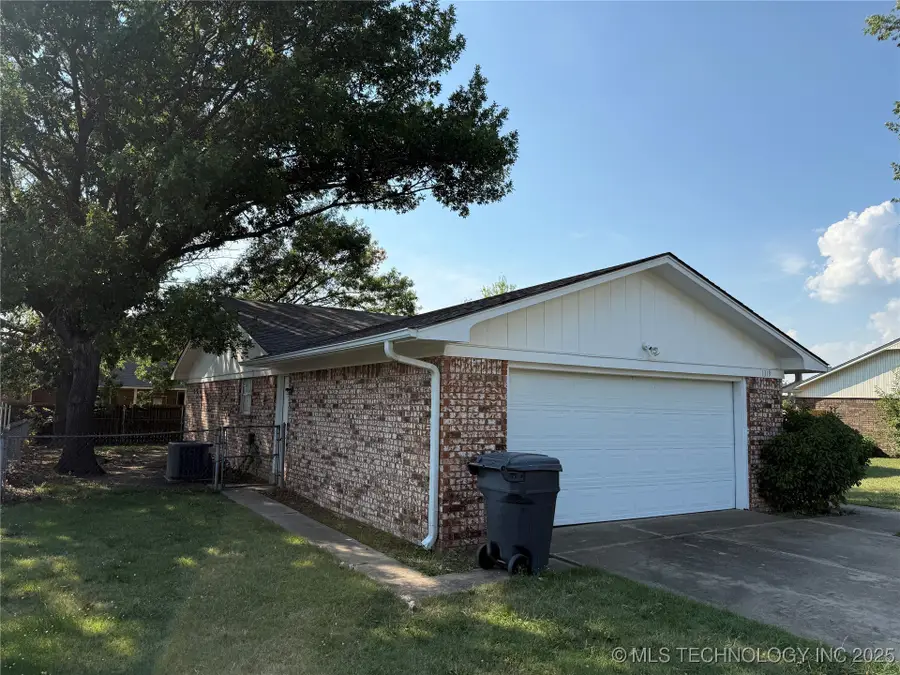 1319 Brookhaven, Ardmore, OK 73401 - Image #2