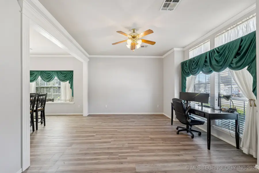 905 N Butternut Avenue N, Broken Arrow, OK 74012 - #3