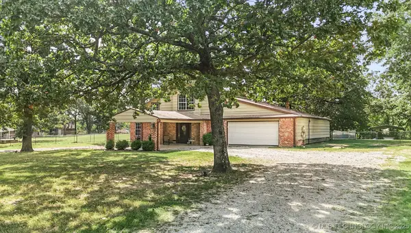 9026 Crestwood Drive, Sperry, OK 74073